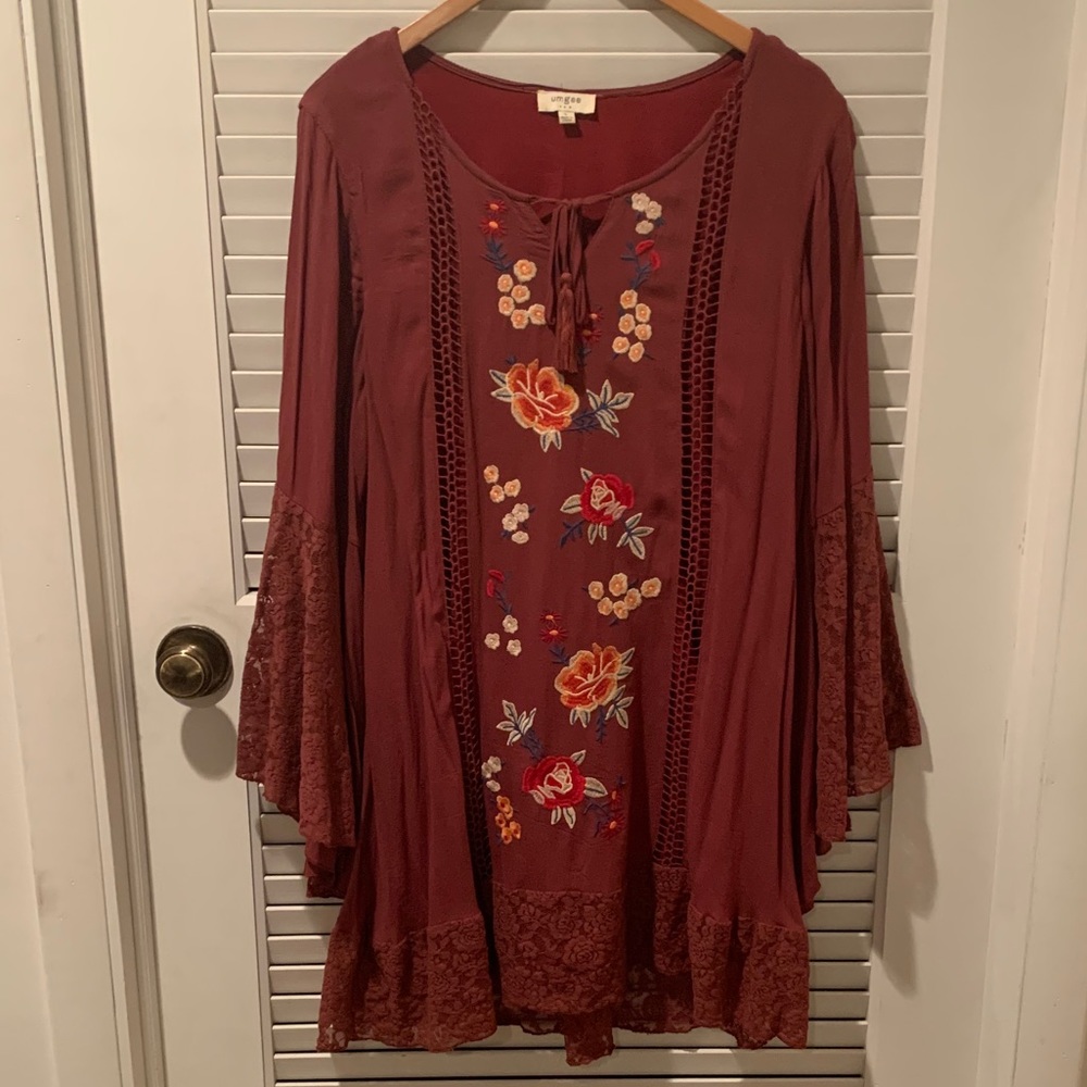 Umgee Maroon Floral Lace Dress
